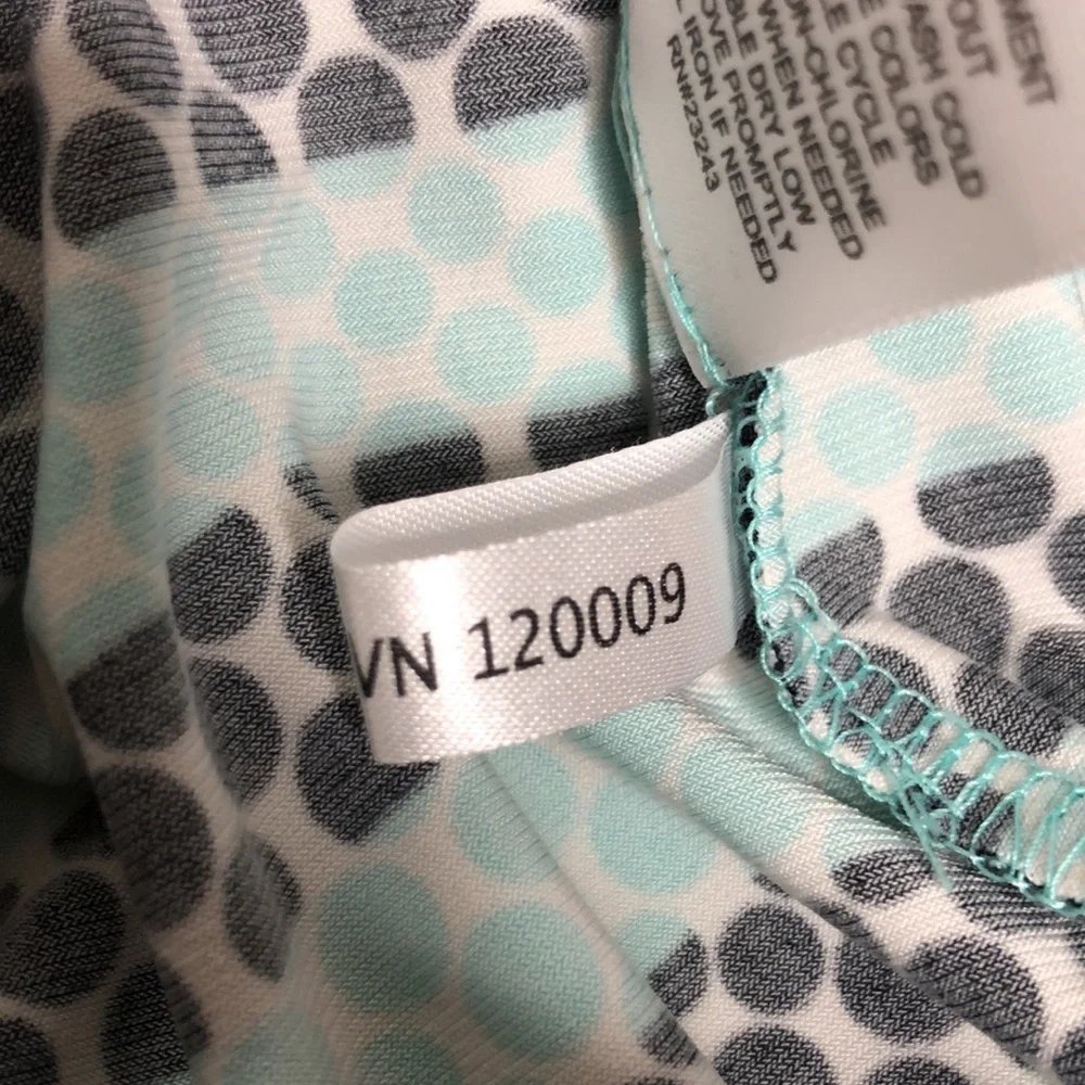 New York & Company Green Polka Dot Sleeveless Top XS NEW - Picture 7 of 8